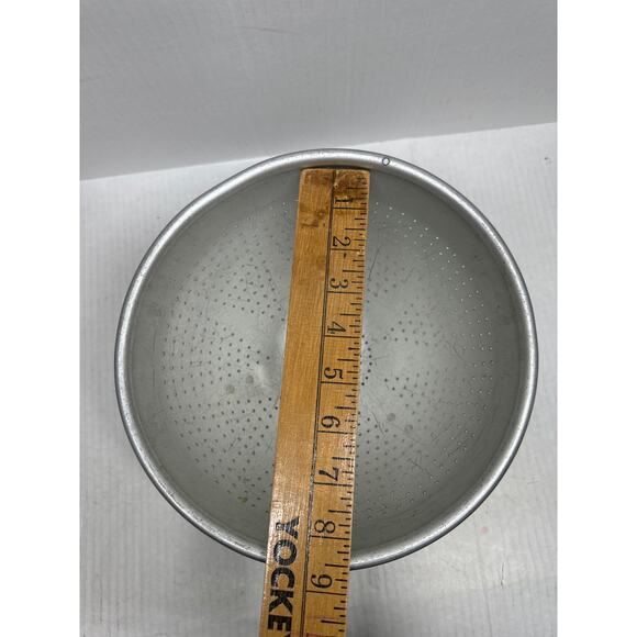 Vintage WEAR EVER Heavy Duty Aluminum -Colander Strainer- Footed Planter 3123 - Picture 3 of 5